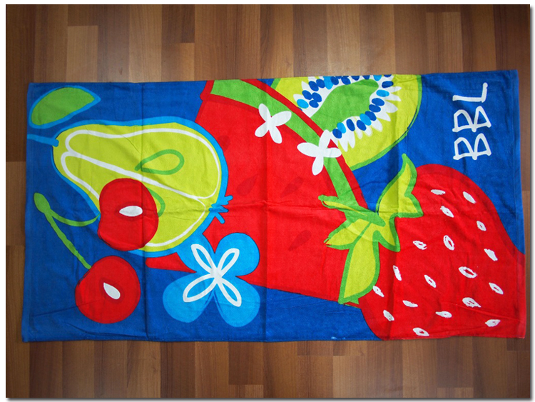 Strawberry patterned bath towel