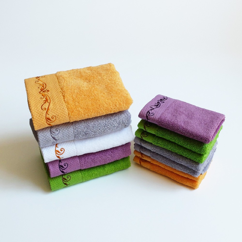 4色刺繍スカーフ